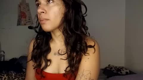 Snapshot of little_doll25 chatting on October 23, 2025, 11:31 am Succubus Blue online show from October 23, 2025, 11:31 am