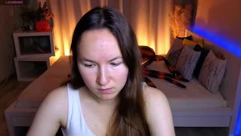 Snapshot of little_doll_meow chatting on October 14, 2025, 2:45 am Alexandra online show from October 14, 2025, 2:45 am