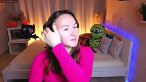 Snapshot of little_doll_meow chatting on October 23, 2025, 3:06 am Alexandra online show from October 23, 2025, 3:06 am