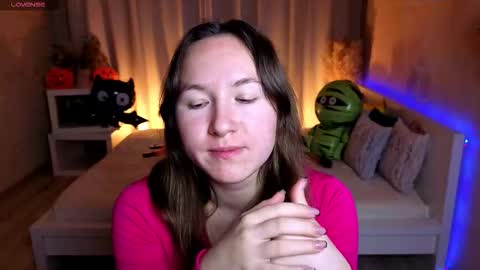 Snapshot of little_doll_meow chatting on October 29, 2025, 2:58 am Alexandra online show from October 29, 2025, 2:58 am