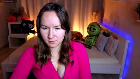 Snapshot of little_doll_meow chatting on October 31, 2025, 2:56 am Alexandra online show from October 31, 2025, 2:56 am