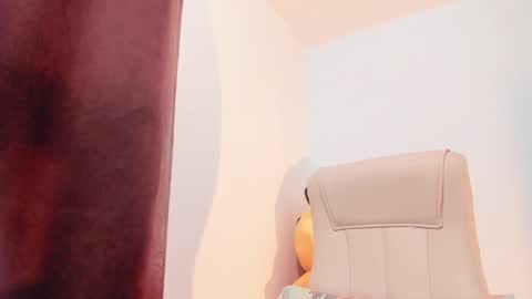 Help me reach 100 likes online show from January 16, 2025, 7:10 pm