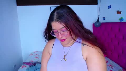 mai rojas online show from March 1, 2025, 1:22 am
