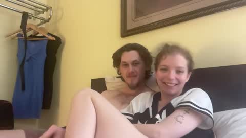 Snapshot of little_kiity_chloe chatting on October 25, 2025, 5:48 am Kitty Chloe and Tamer online show from October 25, 2025, 5:48 am