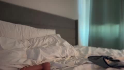 Snapshot of little_lies chatting on September 26, 2025, 4:22 pm little lies online show from September 26, 2025, 4:22 pm