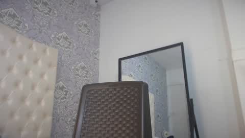 little_lilith_apple online show from December 14, 2024, 9:40 am