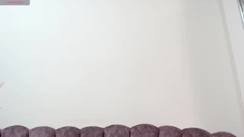 little_melanie online show from February 23, 2025, 4:02 pm