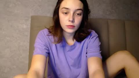 Snapshot of little_mia__ chatting on November 20, 2025, 8:30 pm Mia Im online every day 1530 PM in New York 2030 PM in London online show from November 20, 2025, 8:30 pm