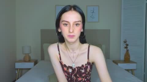little_mollee online show from September 10, 2025, 9:15 pm