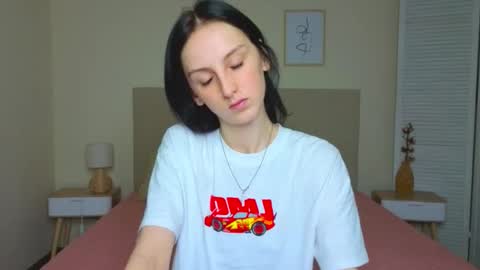 Snapshot of little_mollee chatting on September 20, 2025, 9:38 pm little_mollee online show from September 20, 2025, 9:38 pm