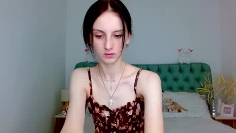 Snapshot of little_mollee chatting on September 22, 2025, 9:50 pm little_mollee online show from September 22, 2025, 9:50 pm