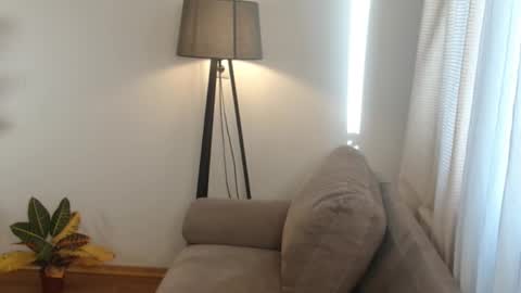 Snapshot of little_nicole_ chatting on October 14, 2025, 1:34 pm Nicole online show from October 14, 2025, 1:34 pm