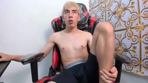 Snapshot of little_peeter chatting on October 10, 2025, 9:58 pm PEETER online show from October 10, 2025, 9:58 pm