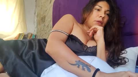 Snapshot of little_princess_maya chatting on October 22, 2025, 2:39 pm Maya online show from October 22, 2025, 2:39 pm