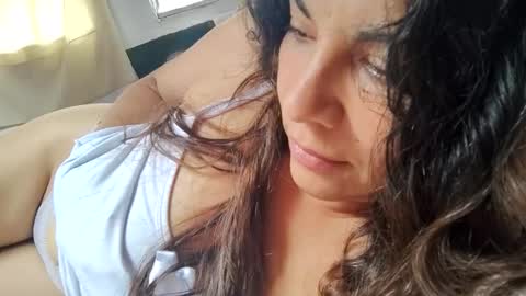 Snapshot of little_princess_maya chatting on October 28, 2025, 1:47 pm Maya online show from October 28, 2025, 1:47 pm