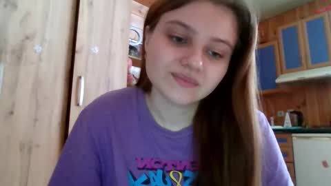 little_shygirl_ online show from February 3, 2026, 6:22 am