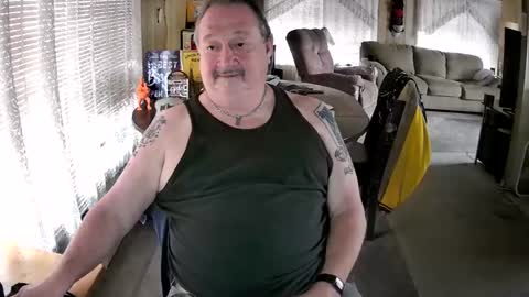 Littled83057 online show from May 13, 2026, 6:05 pm