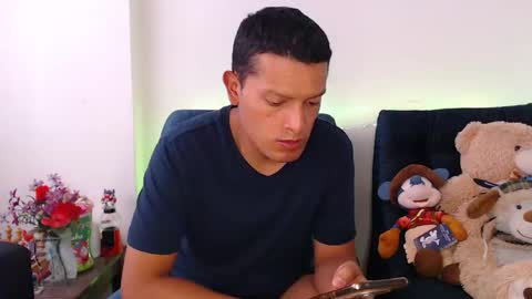 Manu online show from March 10, 2026, 8:36 pm