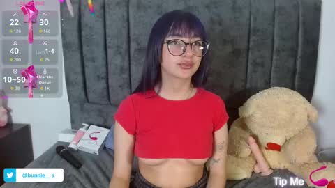 Snapshot of littlee__bunny chatting on October 14, 2025, 10:38 am your little bunny  online show from October 14, 2025, 10:38 am