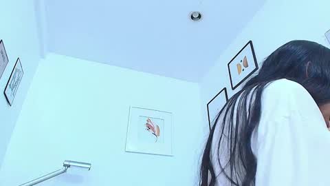 Snapshot of littlee_emilyy_ chatting on December 22, 2024, 3:44 pm Emily online show from December 22, 2024, 3:44 pm