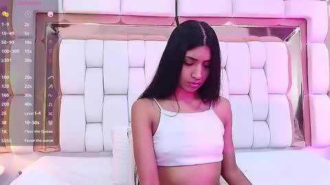 Snapshot of littlee_emilyy_ chatting on February 27, 2025, 3:04 am Emily online show from February 27, 2025, 3:04 am