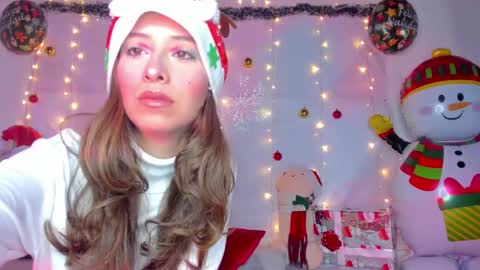 Snapshot of littlee_emma_ chatting on December 30, 2024, 3:03 am littlee_emma_ online show from December 30, 2024, 3:03 am