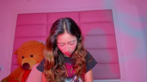 Snapshot of littlee_emma_ chatting on March 3, 2025, 3:08 am littlee_emma_ online show from March 3, 2025, 3:08 am