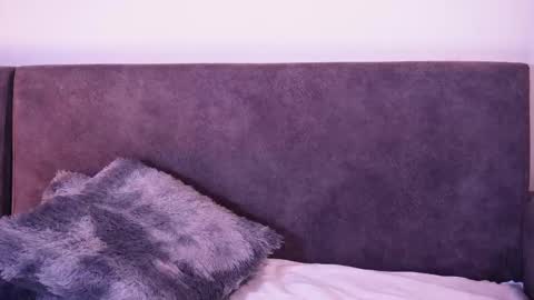 Sophie online show from May 9, 2026, 12:05 am