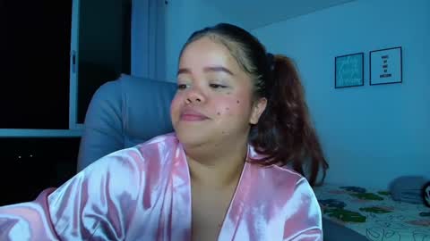 Sophie online show from December 5, 2024, 2:31 am