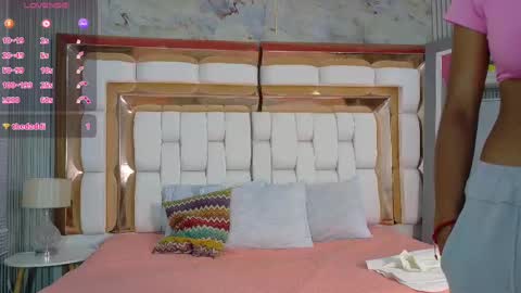 Snapshot of littleebonymommy chatting on October 1, 2025, 2:50 am Tania online show from October 1, 2025, 2:50 am