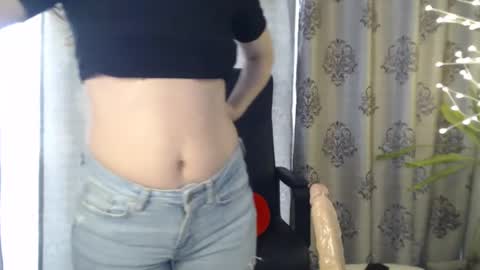 Snapshot of littleflowers chatting on January 30, 2025, 12:27 pm Your little flower  online show from January 30, 2025, 12:27 pm