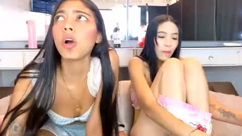 Snapshot of littlejennifer18 chatting on August 6, 2026, 1:46 pm Tip us ask our names online show from August 6, 2026, 1:46 pm