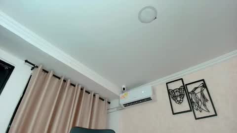 Sarahs Room online show from October 14, 2025, 9:48 pm