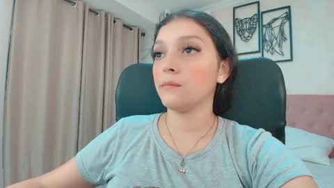 Sarahs Room online show from May 12, 2026, 1:47 am