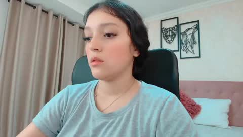 Sarahs Room online show from May 22, 2026, 1:57 am