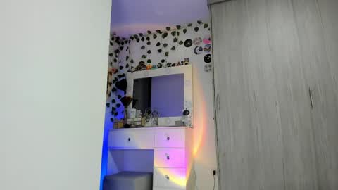 Luna online show from May 14, 2026, 8:26 pm
