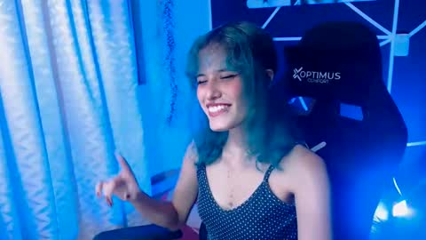 Snapshot of littlenami_ chatting on October 2, 2025, 12:50 am LAUREN online show from October 2, 2025, 12:50 am