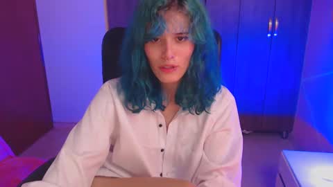 Snapshot of littlenami_ chatting on October 14, 2025, 2:01 am LAUREN online show from October 14, 2025, 2:01 am