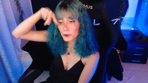 Snapshot of littlenami_ chatting on November 9, 2025, 3:27 am LAUREN online show from November 9, 2025, 3:27 am