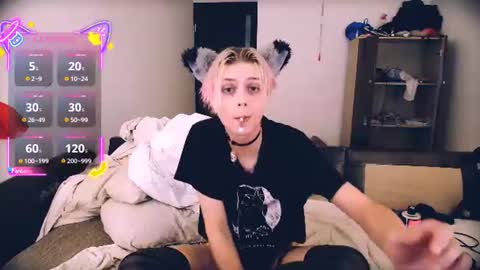 Snapshot of littlepinkcat chatting on June 18, 2026, 4:55 pm Felix online show from June 18, 2026, 4:55 pm