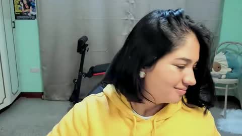 Mia  Wednesday to Sunday 730 am to 1030 am Colombian Hour D online show from September 17, 2025, 4:25 am