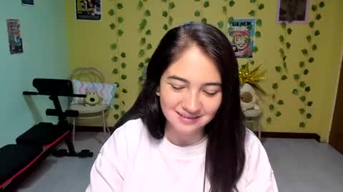 Snapshot of littleprety6969 chatting on June 13, 2026, 5:38 am Mia Wednesday to Sunday 730 am to 1030 am Colombian Hour D online show from June 13, 2026, 5:38 am