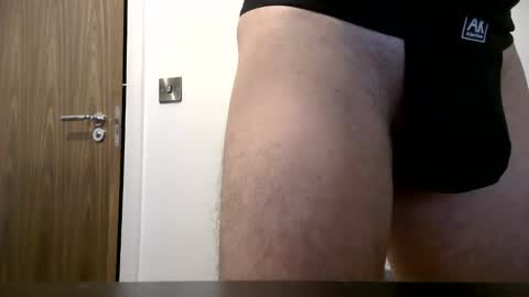 yettobebroken online show from February 1, 2026, 2:10 am