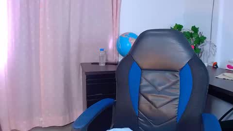 zara online show from February 10, 2025, 6:24 pm