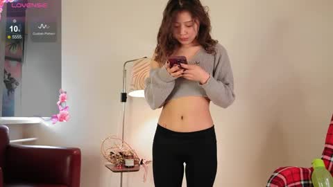 Snapshot of littlesora chatting on April 12, 2026, 3:33 am Ayumi or Yumi online show from April 12, 2026, 3:33 am