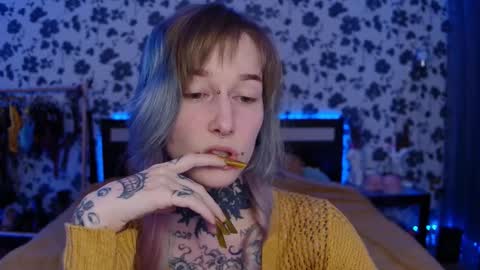 Snapshot of littlespacemouse chatting on September 27, 2025, 3:28 pm Niki  free tg channel with some photos gifs and info about streams  online show from September 27, 2025, 3:28 pm