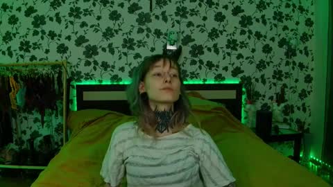 Snapshot of littlespacemouse chatting on October 20, 2025, 5:02 pm Niki  free tg channel with some photos gifs and info about streams  online show from October 20, 2025, 5:02 pm