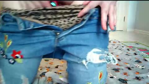 Your Nicole if you want pvt with me tip 150 tkn extra and we go....... online show from June 9, 2026, 1:34 pm