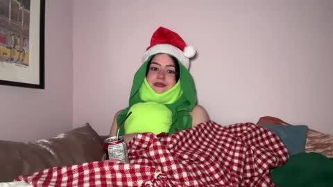 Little Sugar Pea  online show from December 26, 2024, 2:22 am