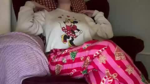 Little Sugar Pea  online show from November 21, 2025, 10:19 pm